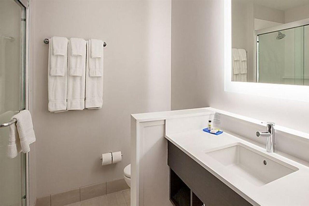 Holiday Inn Express & Suites Tuscaloosa East By Ihg Ngoại thất bức ảnh